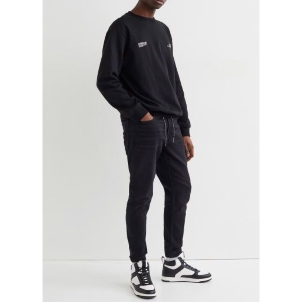 Men’s Black joggers in stretch denim (M).